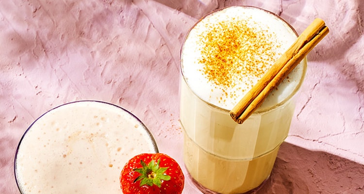 Matcha Cinnamon Bomb hot