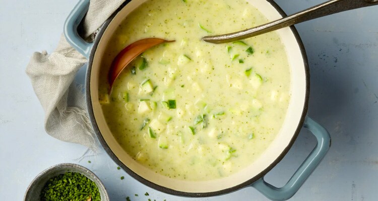 Broccolisoep met courgette